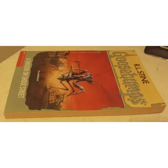 R.L. Stine's Goosebumps Book #35 A Shocker On Shock Street Preowned - Picture 4 of 8